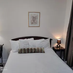 https://sweet-house-victoria.richmond-hotels.com