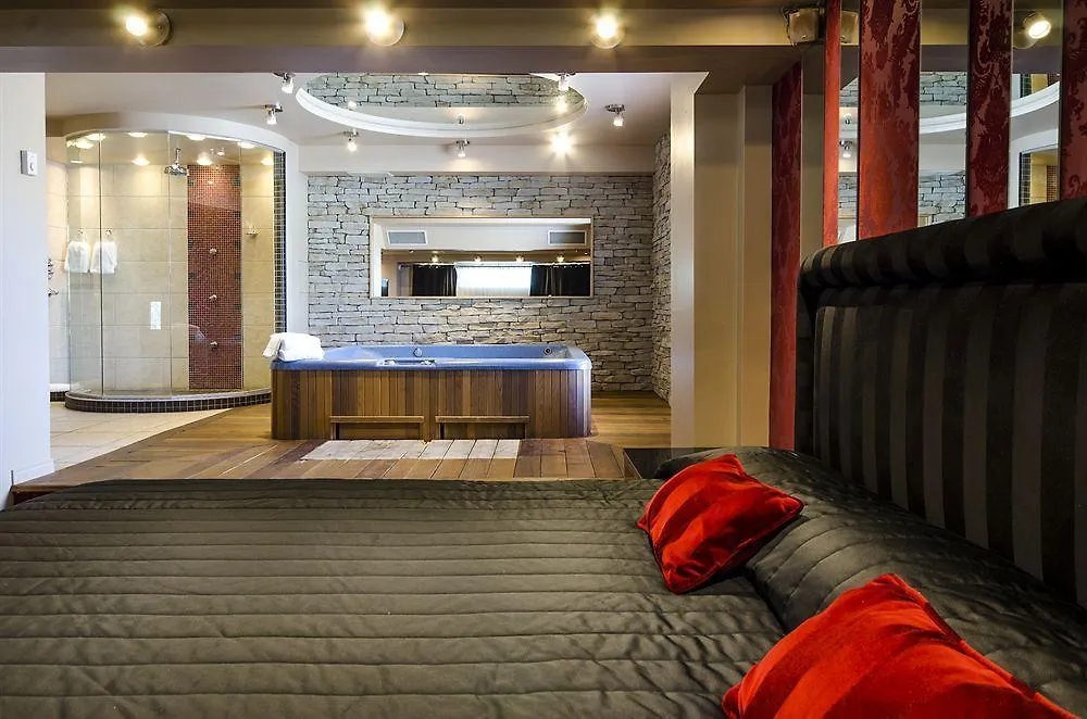 Motel Labarre Longueuil Hotel